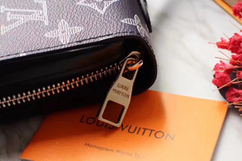 ブランド販売 ルイヴィトン LOUIS VUITTON   M66571-5 クラッチバッグスーパーコピー専門店