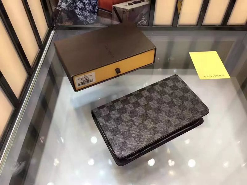 ブランド後払い ルイヴィトン LOUIS VUITTON  特価 M20012-2 クラッチバッグスーパーコピーバッグ専門店