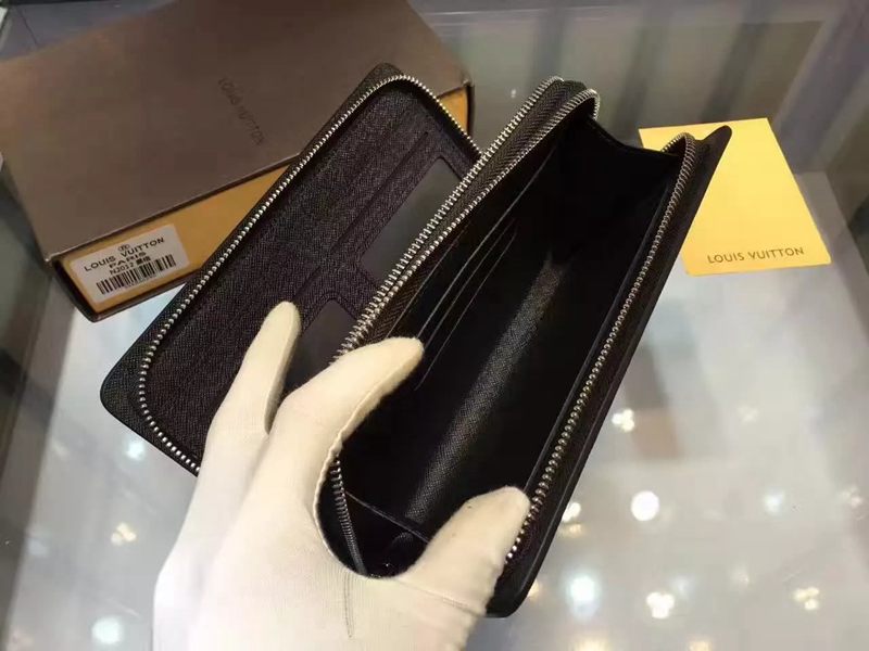 ブランド後払い ルイヴィトン LOUIS VUITTON  特価 M20012-2 クラッチバッグスーパーコピーバッグ専門店