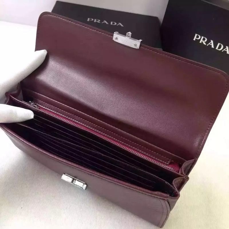 ブランド通販 プラダ PRADA  セール価格  クラッチバッグスーパーコピーブランド