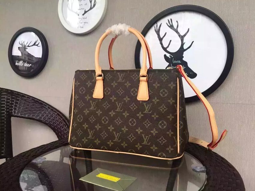 店長は推薦しますLOUIS VUITTON ルイヴィトン 特価 M47928  ショルダーバッグ  斜めがけショルダー トートバッグブランドコピー激安販売専門店