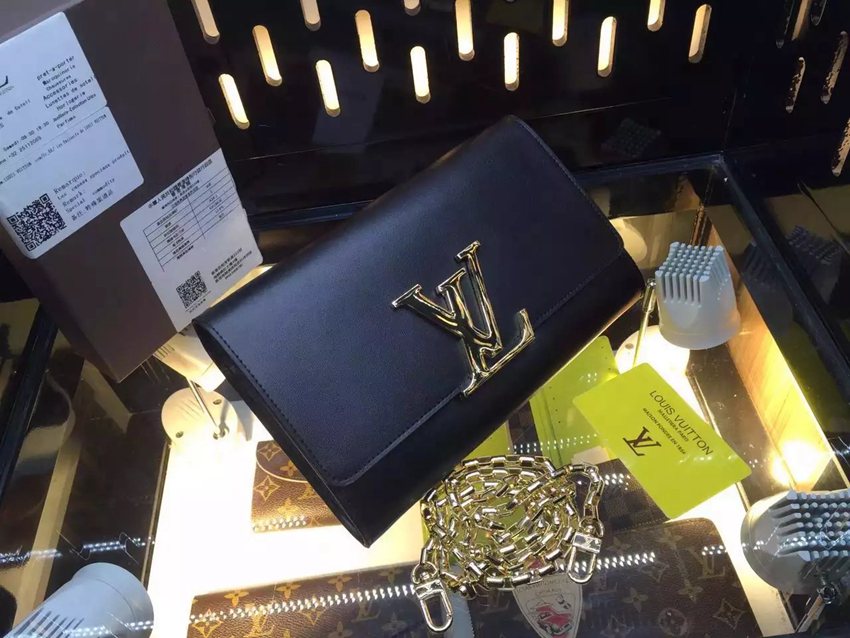 2018年新作LOUIS VUITTON ルイヴィトン  M94336-1  黒色斜めがけショルダー最高品質コピー代引き対応
