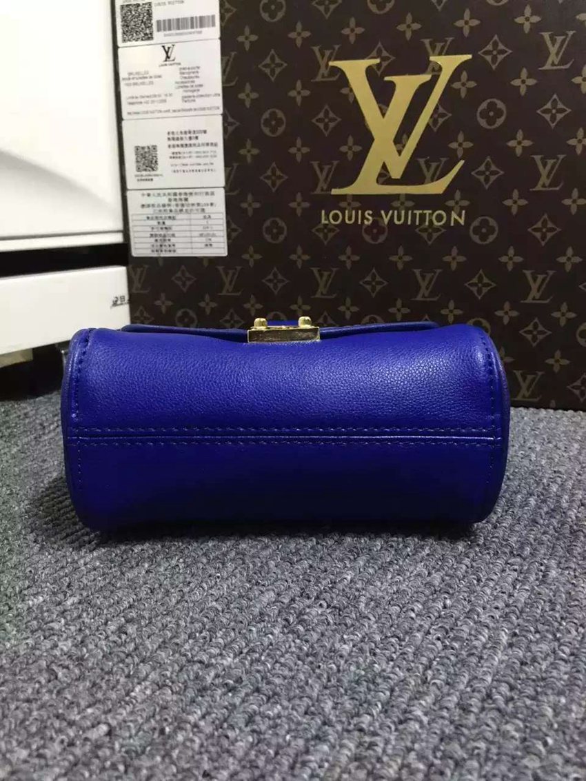 新作LOUIS VUITTON ルイヴィトン  M94552-3  斜めがけショルダースーパーコピーバッグ国内発送専門店