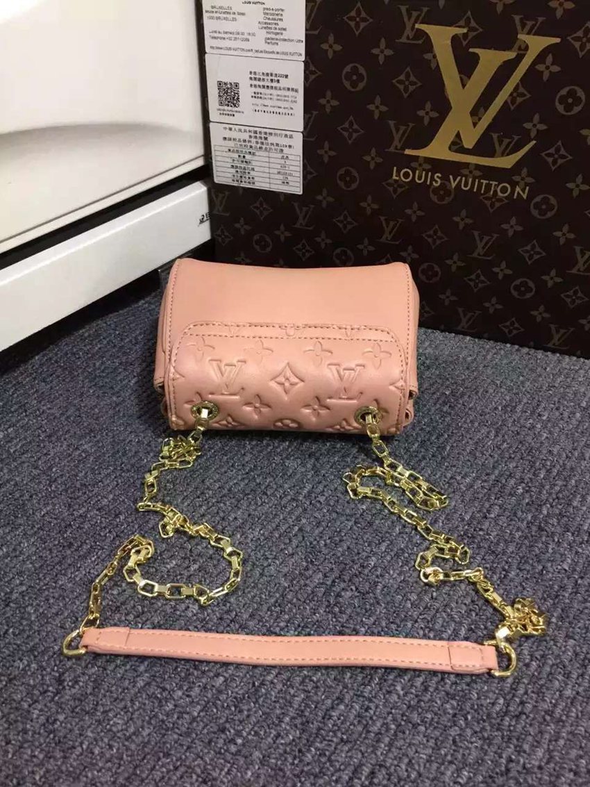 送料無料ルイヴィトン  LOUIS VUITTON  M94552-4  ショルダーバッグ  斜めがけショルダースーパーコピーバッグ激安販売専門店