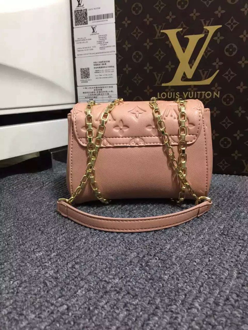 送料無料ルイヴィトン  LOUIS VUITTON  M94552-4  ショルダーバッグ  斜めがけショルダースーパーコピーバッグ激安販売専門店