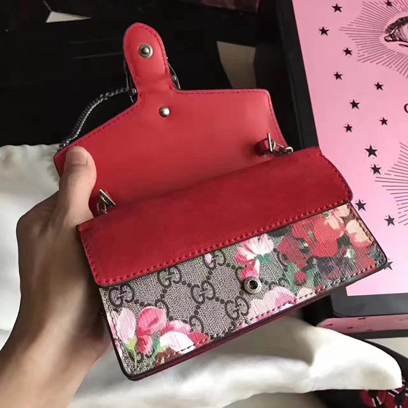 ブランド販売 グッチ  GUCCI  476432-4 斜めがけショルダーバッグコピー代引き