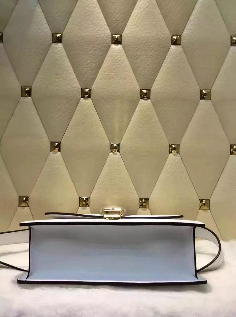ブランド後払い グッチ  GUCCI 特価 421882-1 レディース ショルダーバッグ  斜めがけショルダースーパーコピー安全後払い
