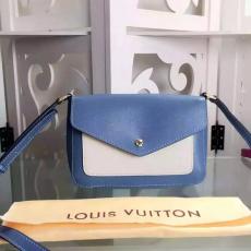 定番人気LOUIS VUITTON ルイヴィトン セール   斜めがけショルダーコピー 販売バッグ